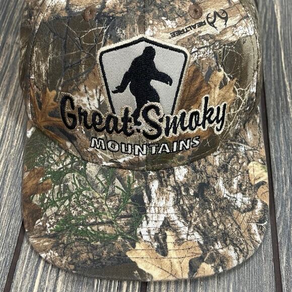 Realtree Edge Great Smoky Mountains Camo Sasquatch Bigfoot Hat Cap Hunting - Picture 2 of 6